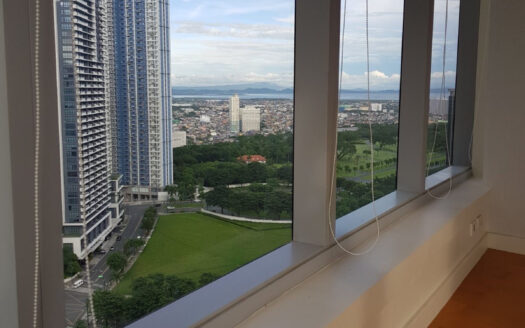 Chic 1-Bedroom Condo at The Beaufort, BGC | Semi-Furnished | 54.6sqm | ₱14M